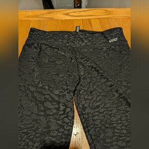 Lorna Jane LJ Black Premium Excel High-Rise Leggings - Animal Print - M